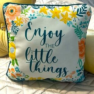 Mainstays pillow
